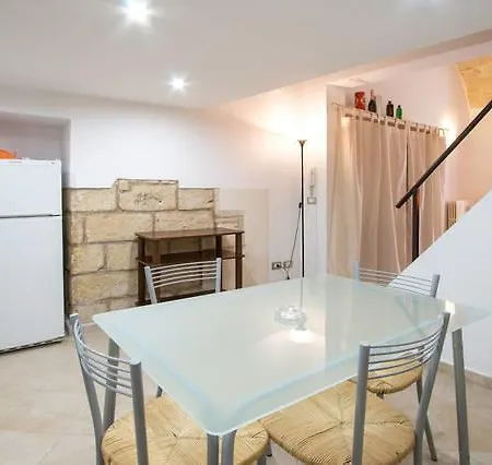 Casa Patarnello דירה *